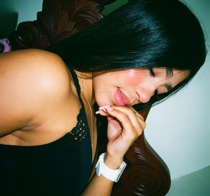 671093134: Chica busca chico en Madrid