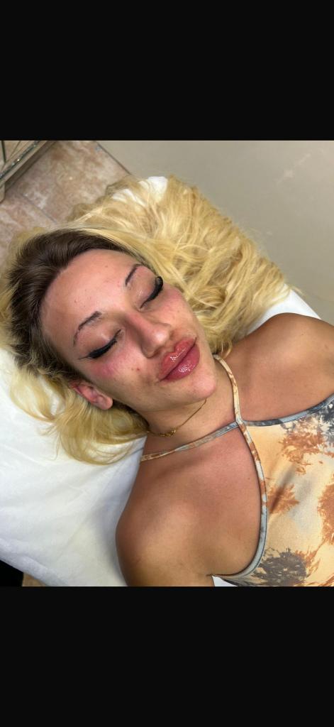 622352931: Travesti en Barcelona