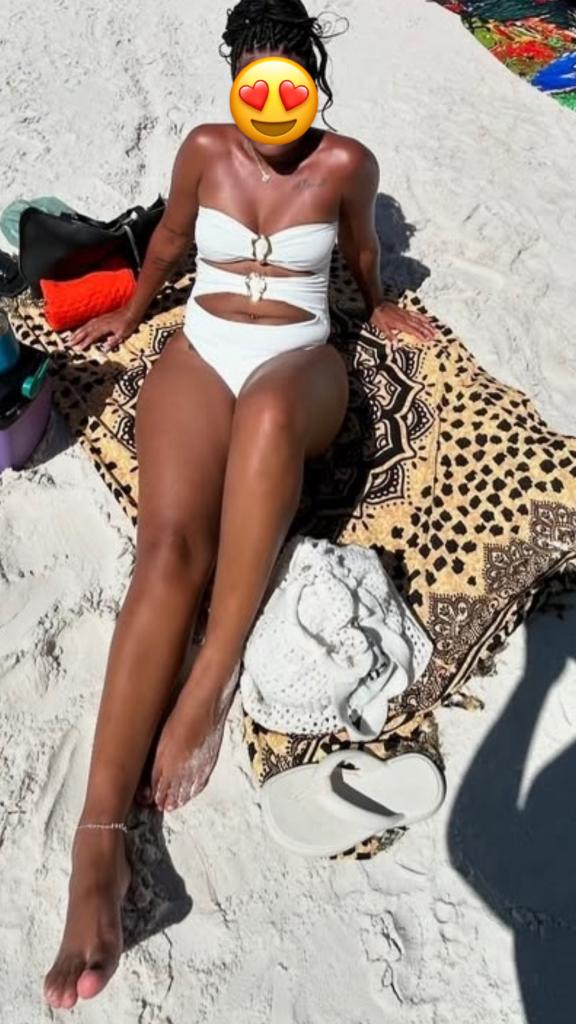 617976144: Chica busca chico en Barcelona