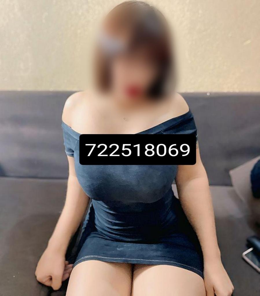 722518069: Chica busca chico en Málaga
