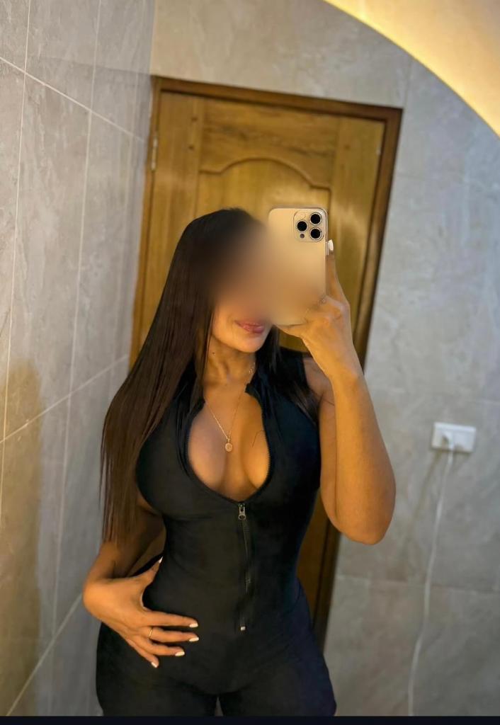 Chica busca chico en Cádiz: 