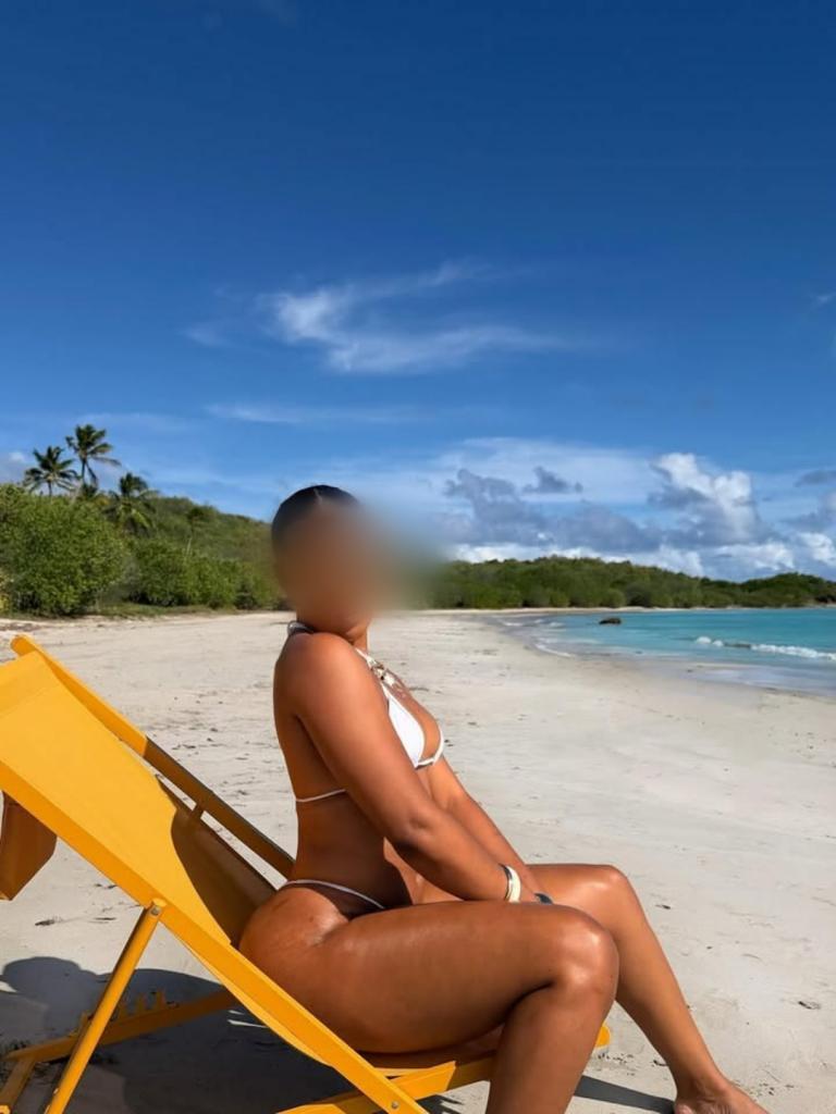 Chica busca chico en Cádiz: 