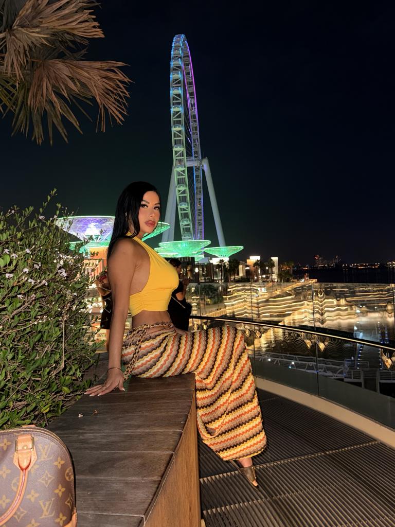613860565: Chica busca chico en Málaga