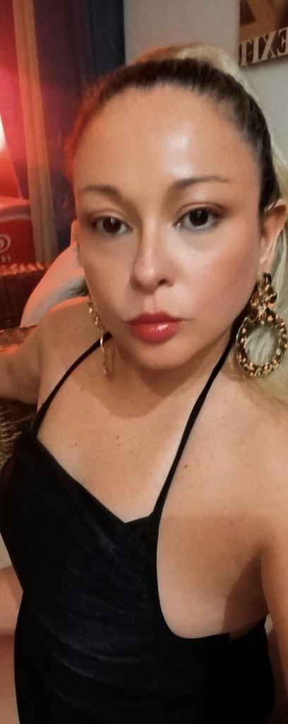 Chica busca chico en Cádiz: 