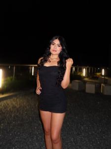 631915217: Chica busca chico en Barcelona