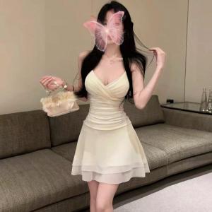 654948221: Chica busca chico en Barcelona
