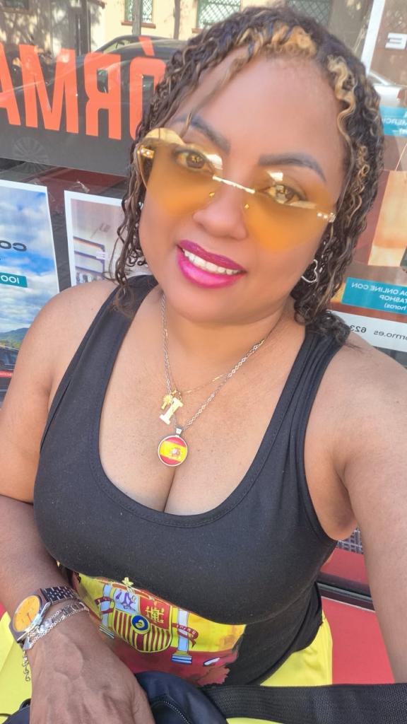 689739268: Chica busca chico en Zaragoza