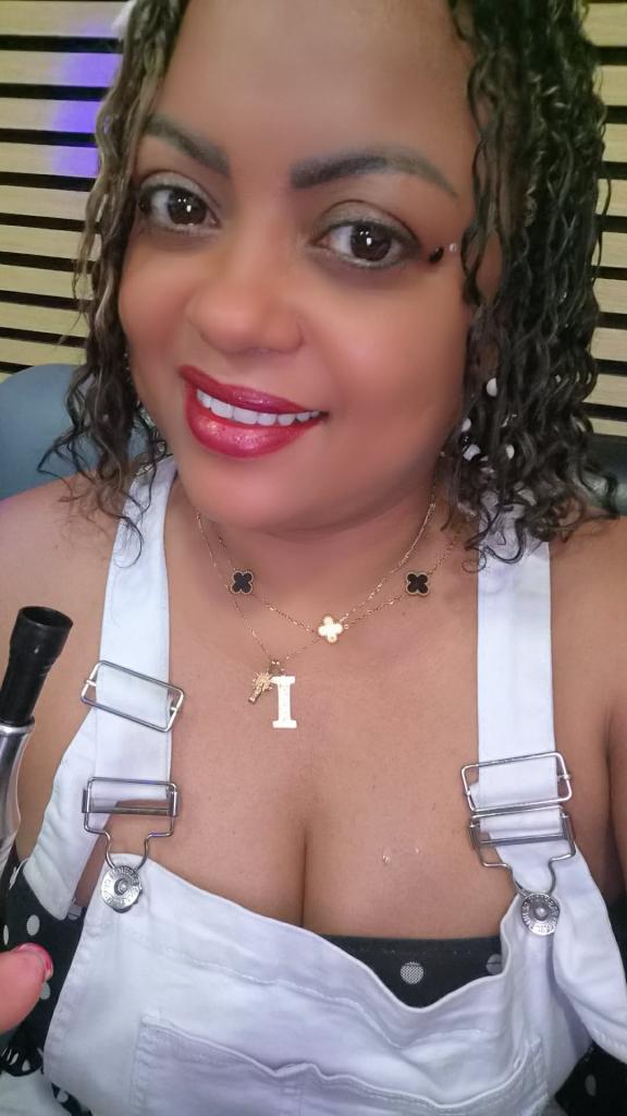 Chica busca chico en Zaragoza: Chica busca chico