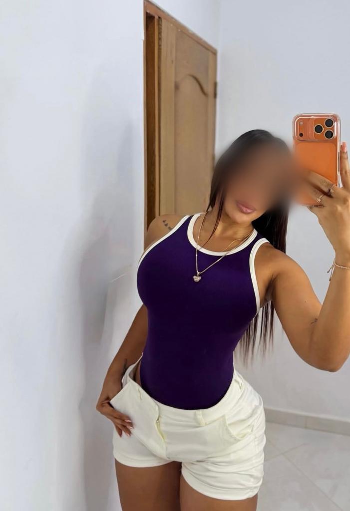 Chica busca chico en Cádiz: 