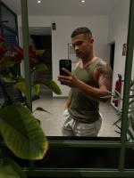 604295307: Chico busca chica en Málaga