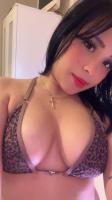 663438529: Chica busca chico en Sevilla