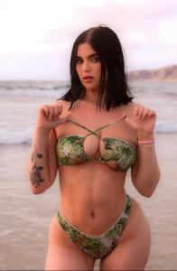 Chica busca chico en Ibiza: 