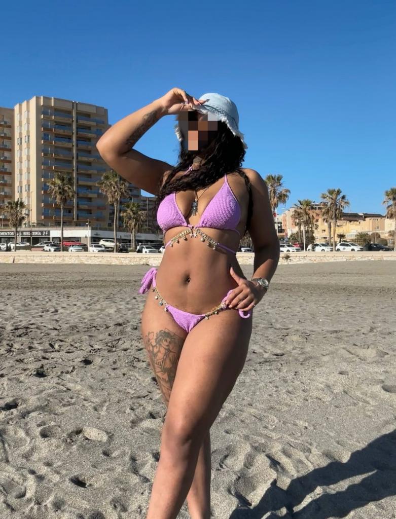 Chica busca chico en Almería: 