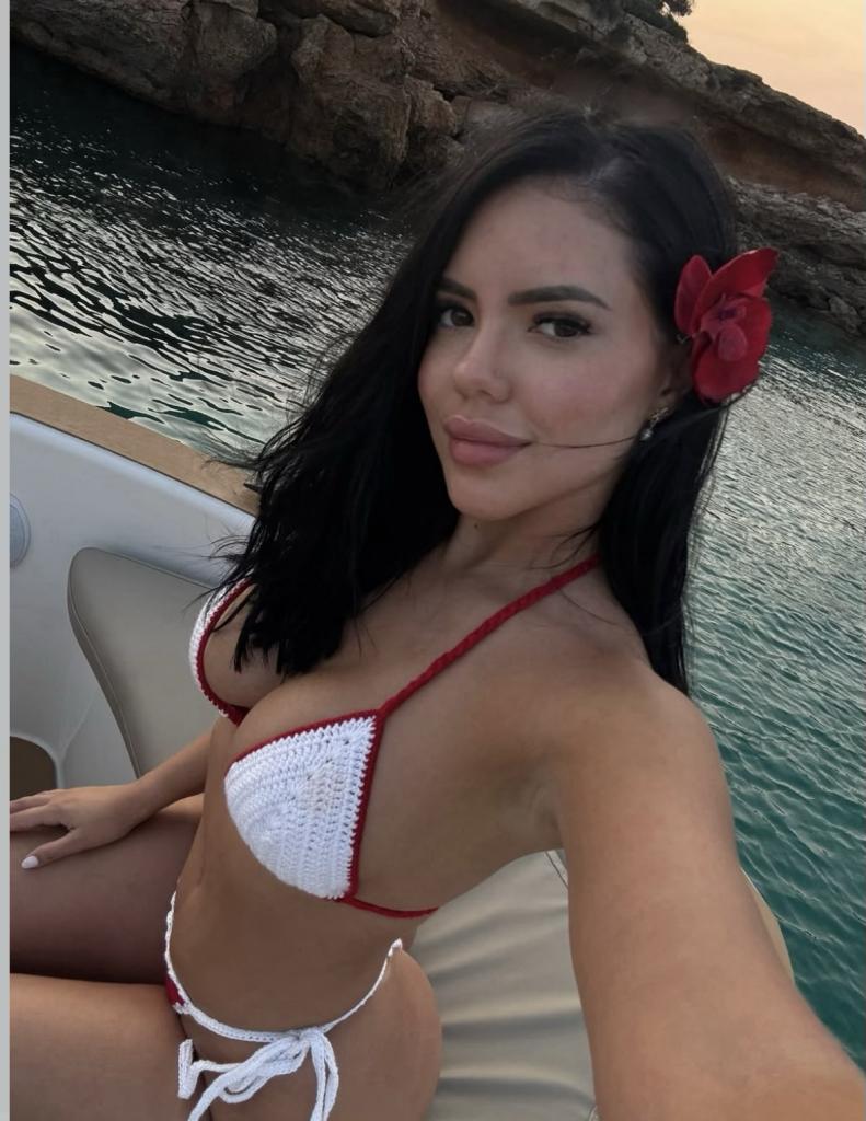 642187315: Chica busca chico en Barcelona
