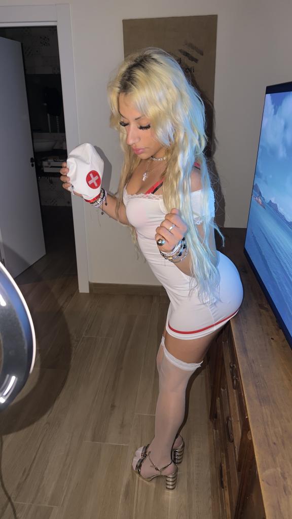 657270353: Chica busca chico en Barcelona