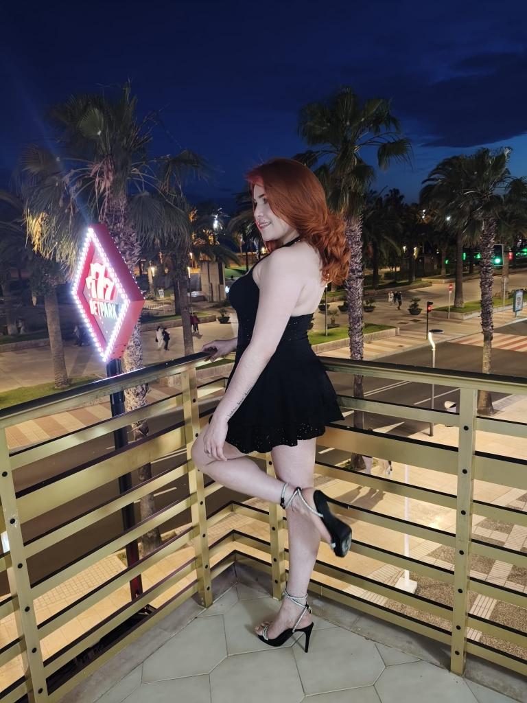 Chica busca chico en Tarragona: Chica busca chico
