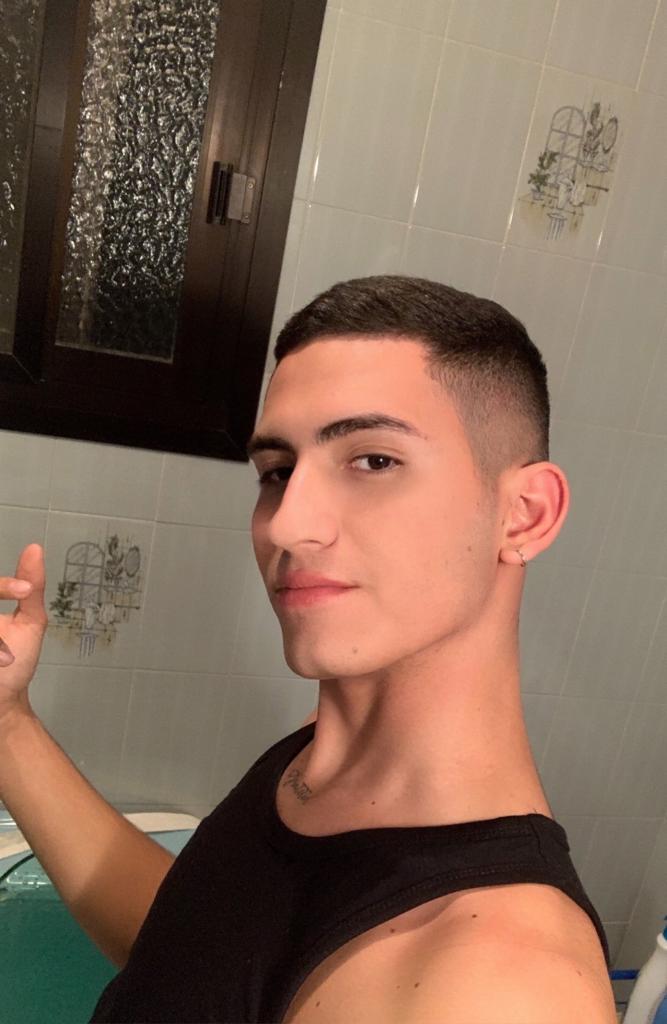 Chico busca chica en La Coruña: 