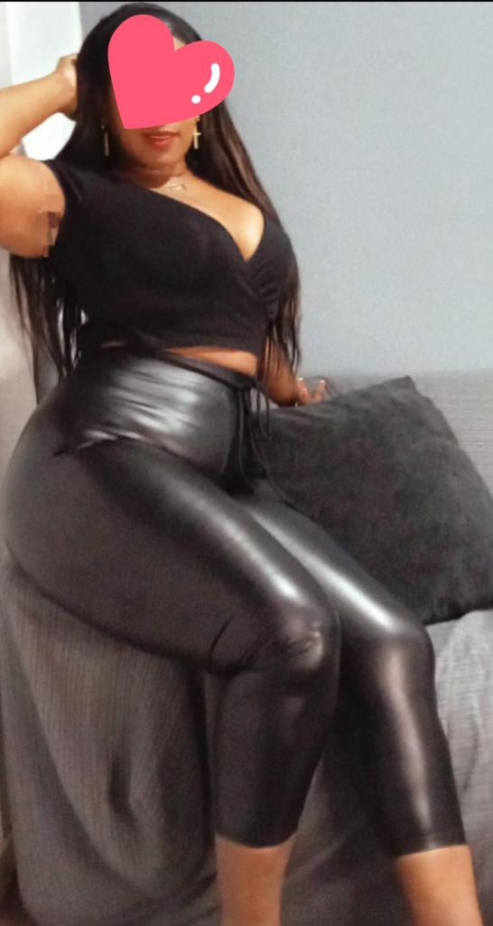 Chica busca chico en Sevilla: 