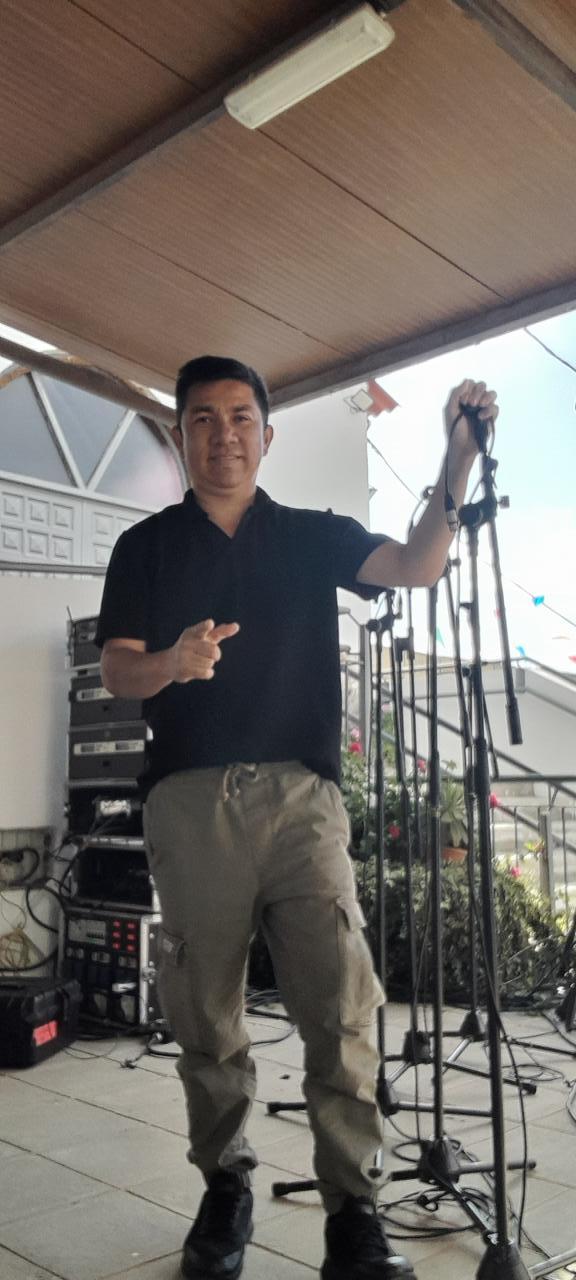 660559606: Chico busca chica en Tenerife