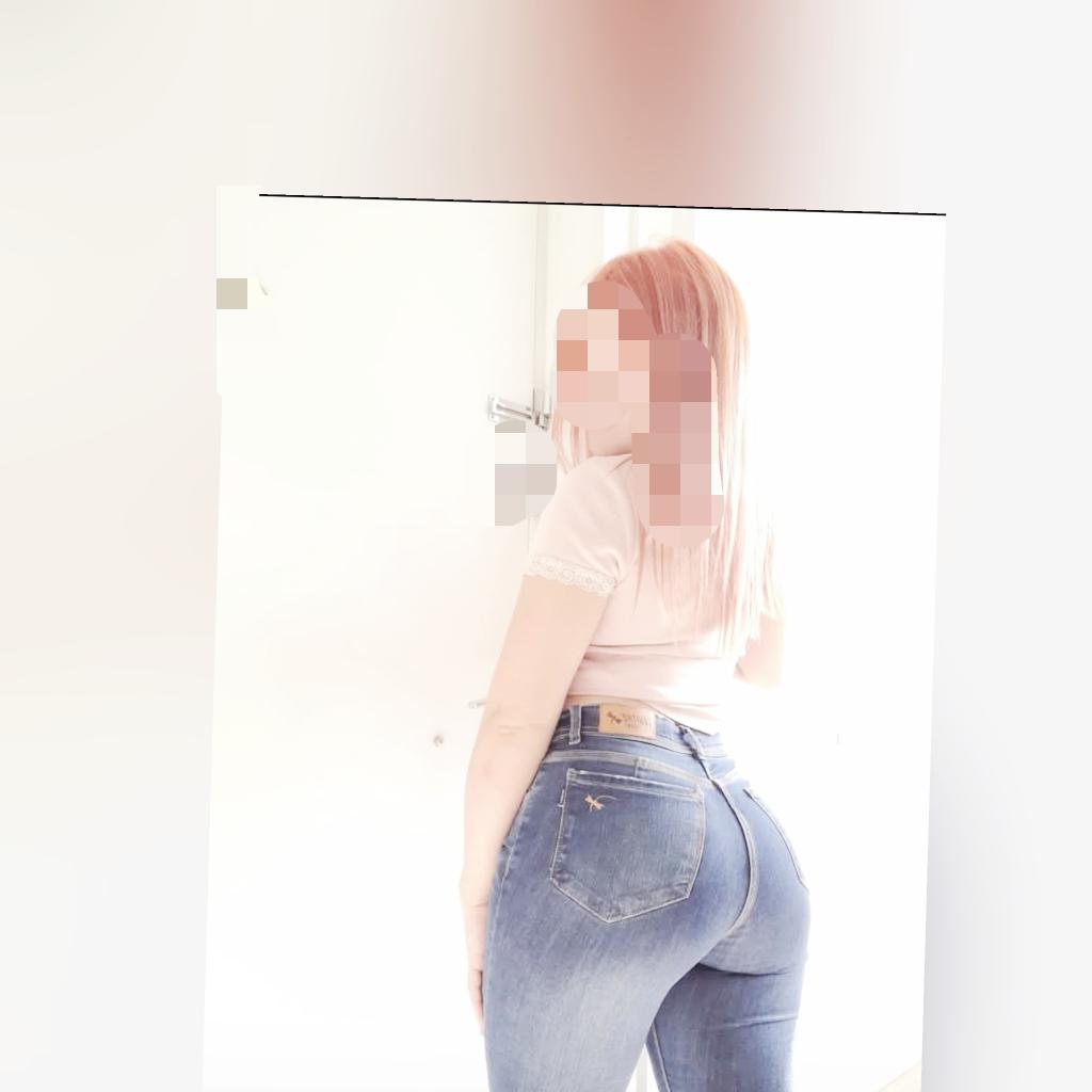Chica busca chico en Almería: 