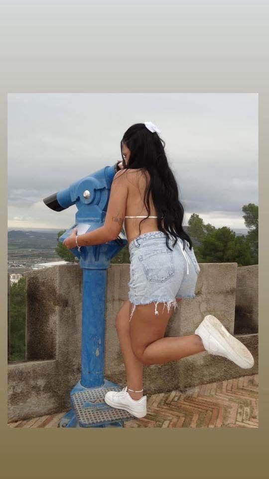 Chica busca chico en Tenerife: 