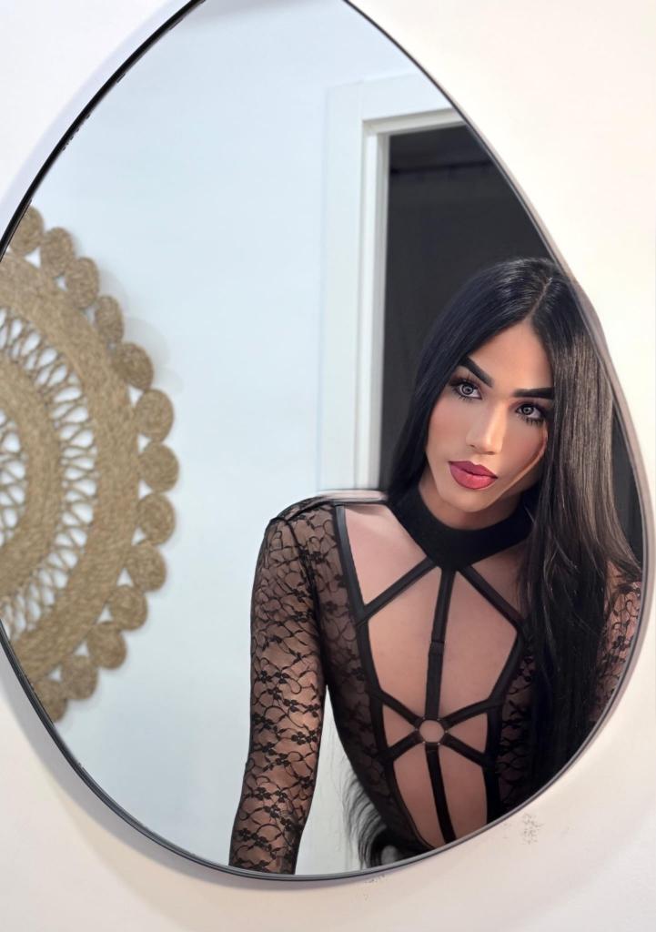643379794: Transexual en Alicante