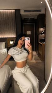 602673051: Chica busca chico en Barcelona