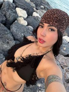 670359351: Chica busca chico en Málaga
