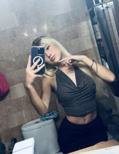 634048007: Chica busca chico en Barcelona