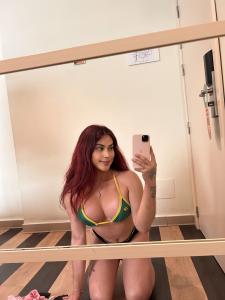 643556105: Transexual en Cádiz