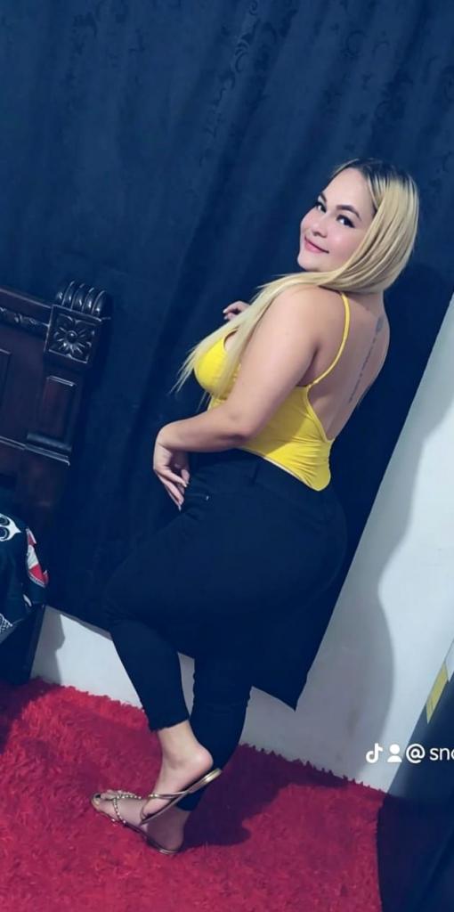 Chica busca chico en Almería: 
