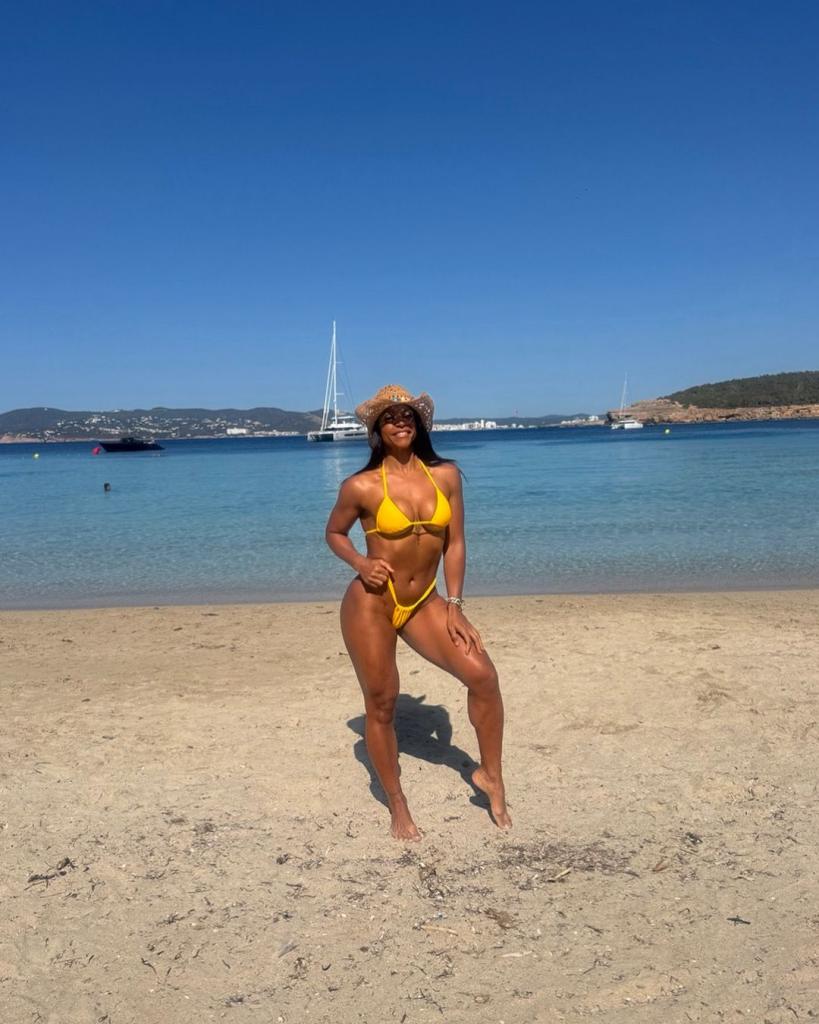 Chica busca chico en Ibiza: 