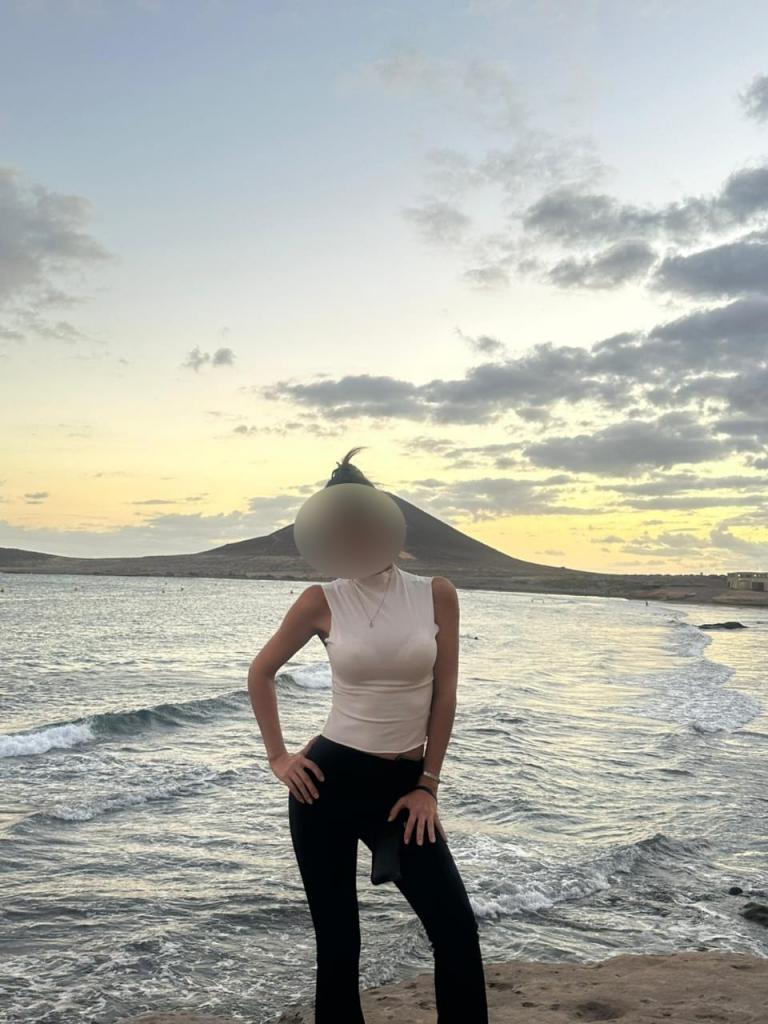 643988932: Chica busca chico en Tenerife