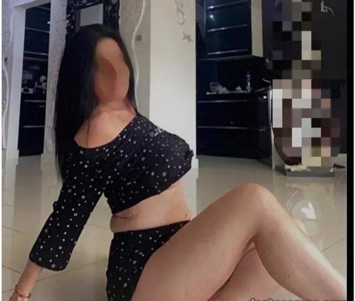 Chica busca chico en Cádiz: 