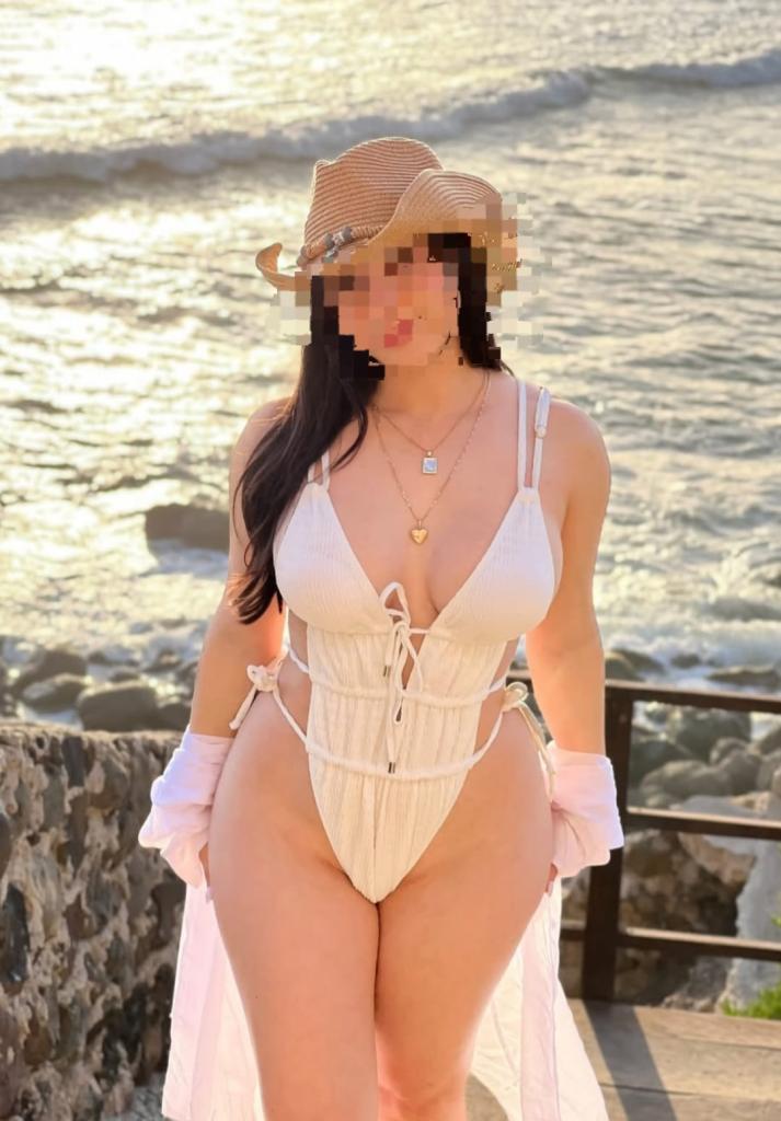 Chica busca chico en Ibiza: 