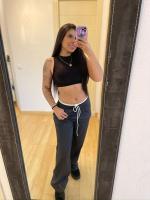 698640061: Chica busca chico en Gerona