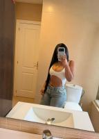 697624169: Chica busca chico en Málaga