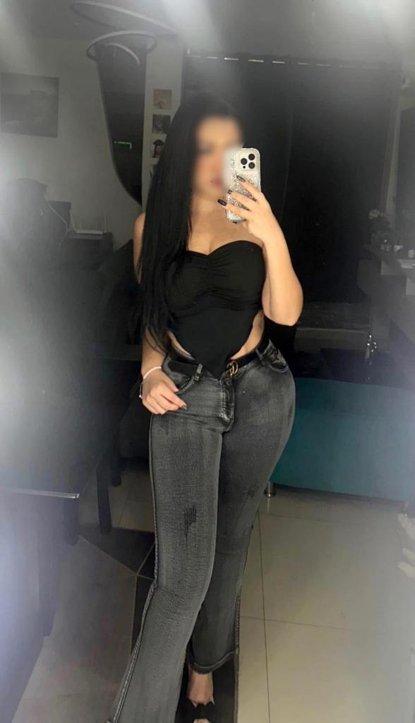 Chica busca chico en La Coruña: 