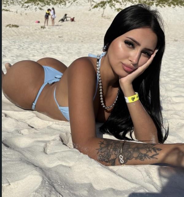 602673051: Chica busca chico en Barcelona