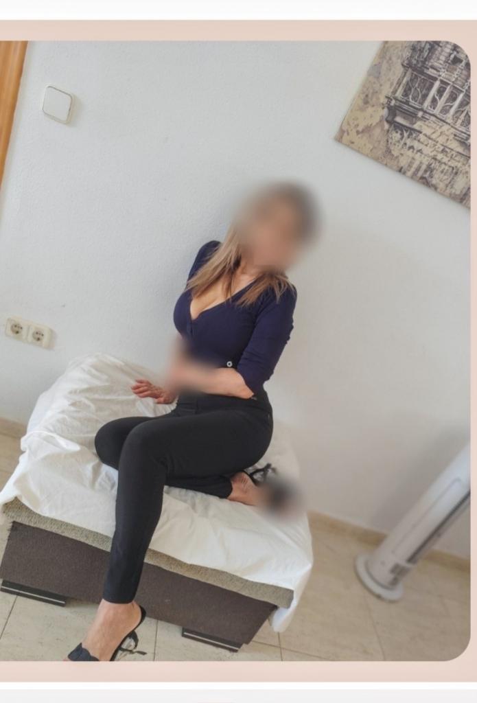 Chica busca chico en Murcia: 