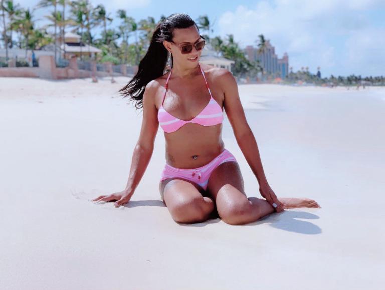 613937191: Transexual en Tenerife