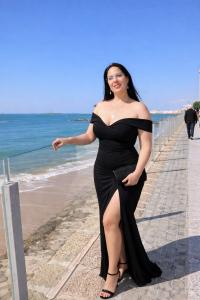 699387190: Chica busca chico en Cádiz