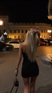 663323644: Chica busca chico en Sevilla