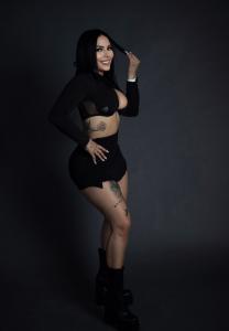 643265620: Chica busca chico en La Coruña