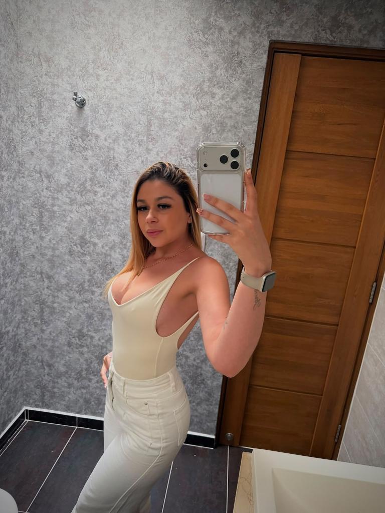 632399247: Chica busca chico en Málaga