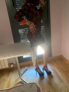 677784734: Chica busca chico en León