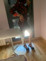 677784734: Chica busca chico en León