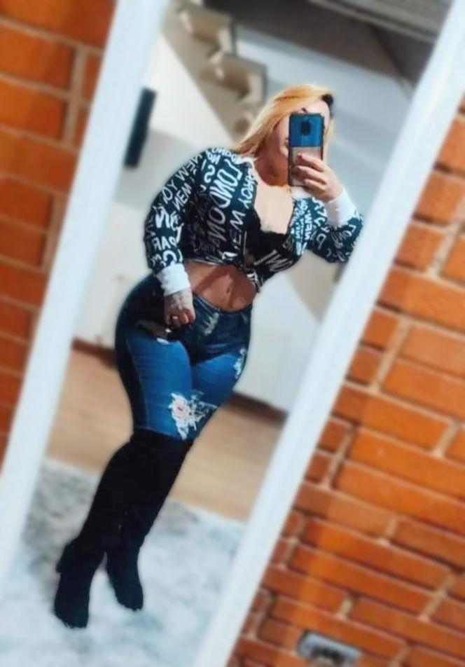 Chica busca chico en Orense: 