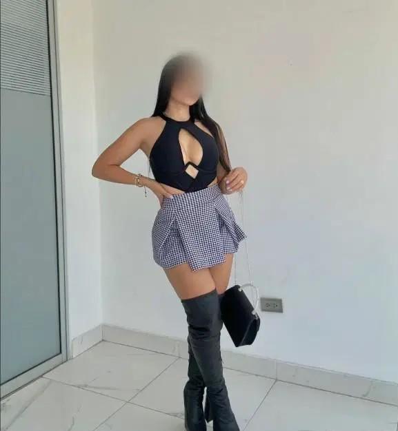 643882174: Chica busca chico en Alicante