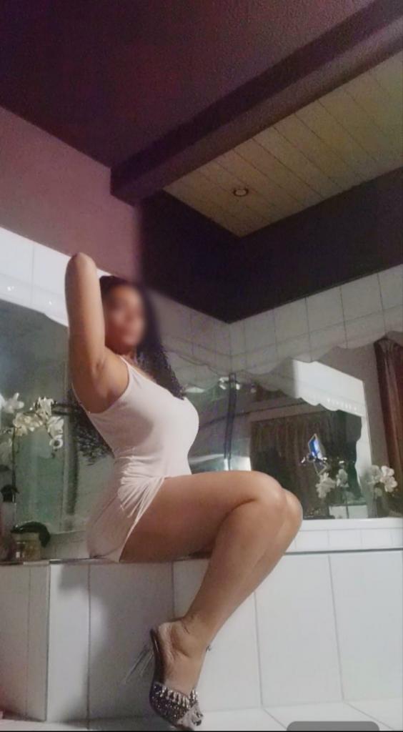Chica busca chico en Barcelona: 